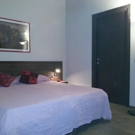 Ξενοδοχείο La Vecchia Reggio 3*